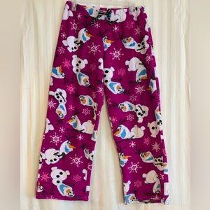 These are Disney pj’s - Size S~M